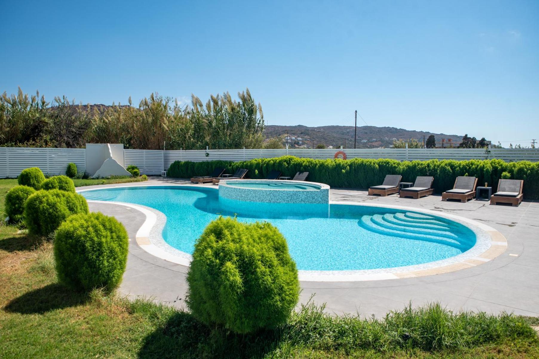 Depis Edem Luxury Villas Naxos ปลากา ภายนอก รูปภาพ